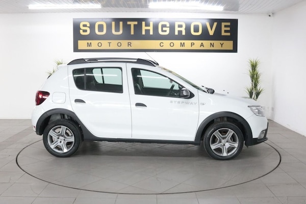 Used Dacia Sandero Stepway 2018 for sale - 76132116: Photo 10
