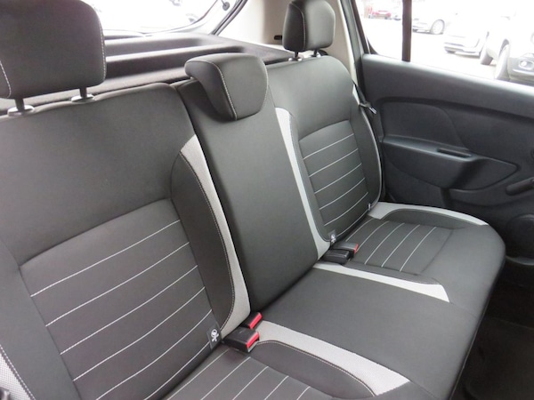 Used Dacia Sandero Stepway 2018 for sale - 76132116: Photo 16