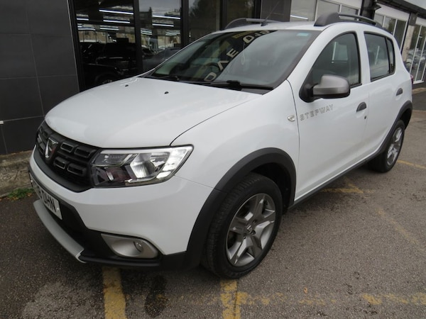 Used Dacia Sandero Stepway 2018 for sale - 76132116: Photo 20