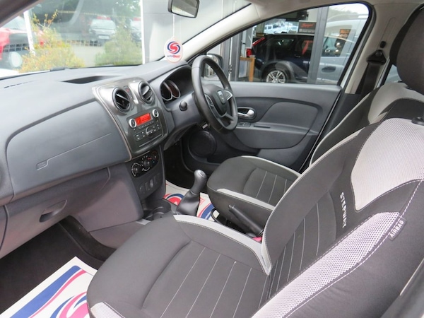 Used Dacia Sandero Stepway 2018 for sale - 76132116: Photo 22