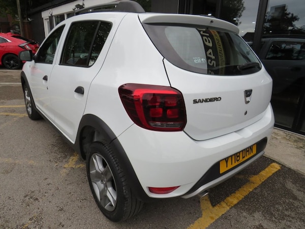 Used Dacia Sandero Stepway 2018 for sale - 76132116: Photo 24