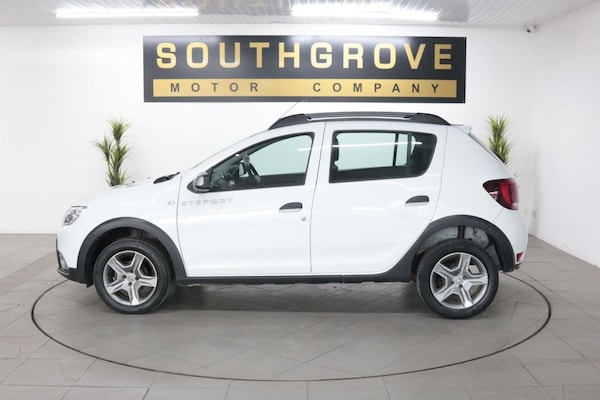 Used Dacia Sandero Stepway 2018 for sale - 76132116: Photo 4