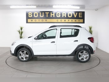Used Dacia Sandero Stepway 2018 for sale - 76132116: Photo 4