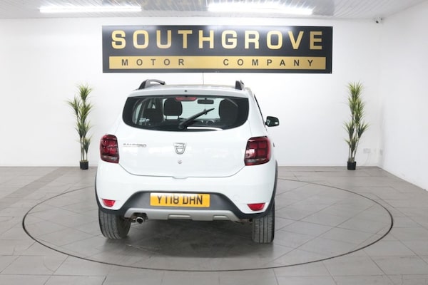 Used Dacia Sandero Stepway 2018 for sale - 76132116: Photo 8