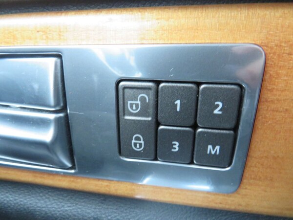 Used Land Rover Discovery 2014 for sale - 75749847: Photo 16