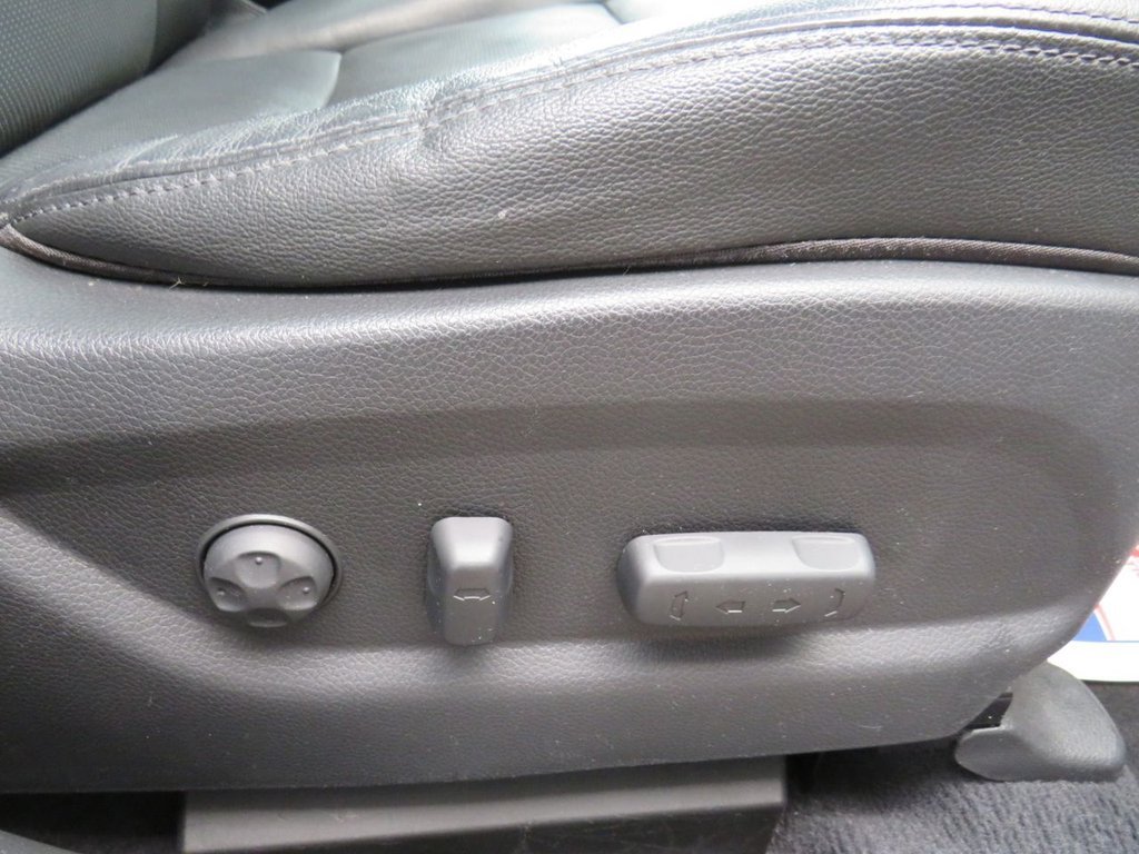 Used Hyundai Santa Fe 2015 for sale - 76367787: Photo 18