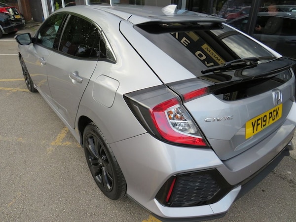 Used Honda Civic 2019 for sale - 76118517: Photo 24