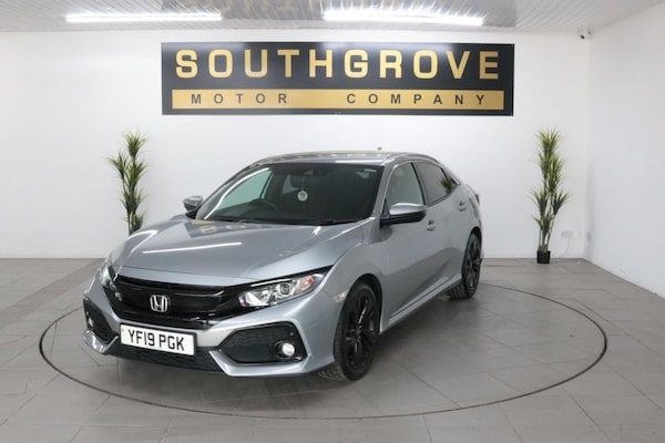 Used Honda Civic 2019 for sale - 76118517: Photo 3