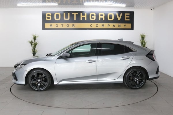 Used Honda Civic 2019 for sale - 76118517: Photo 4