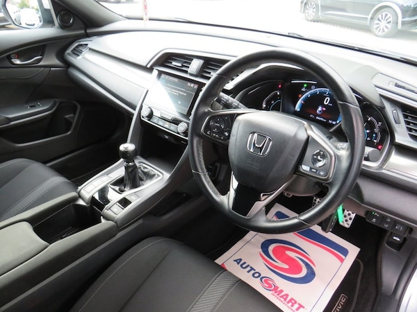 Used Honda Civic 2019 for sale - 76118517: Photo 5