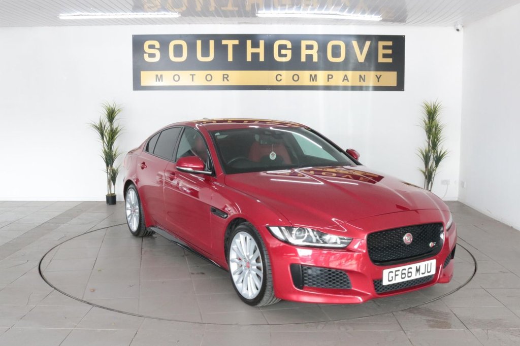Used Jaguar XE 2016 for sale - 76202533: Photo 1