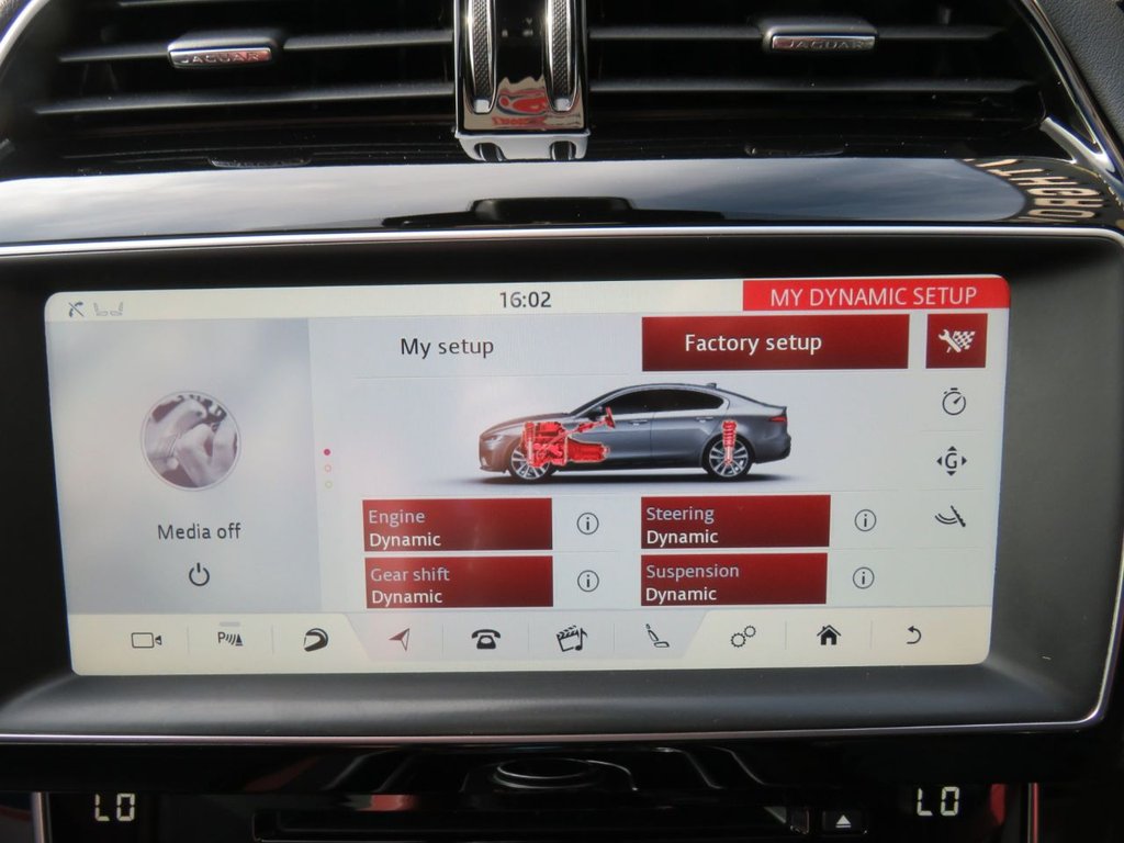 Used Jaguar XE 2016 for sale - 76202533: Photo 17