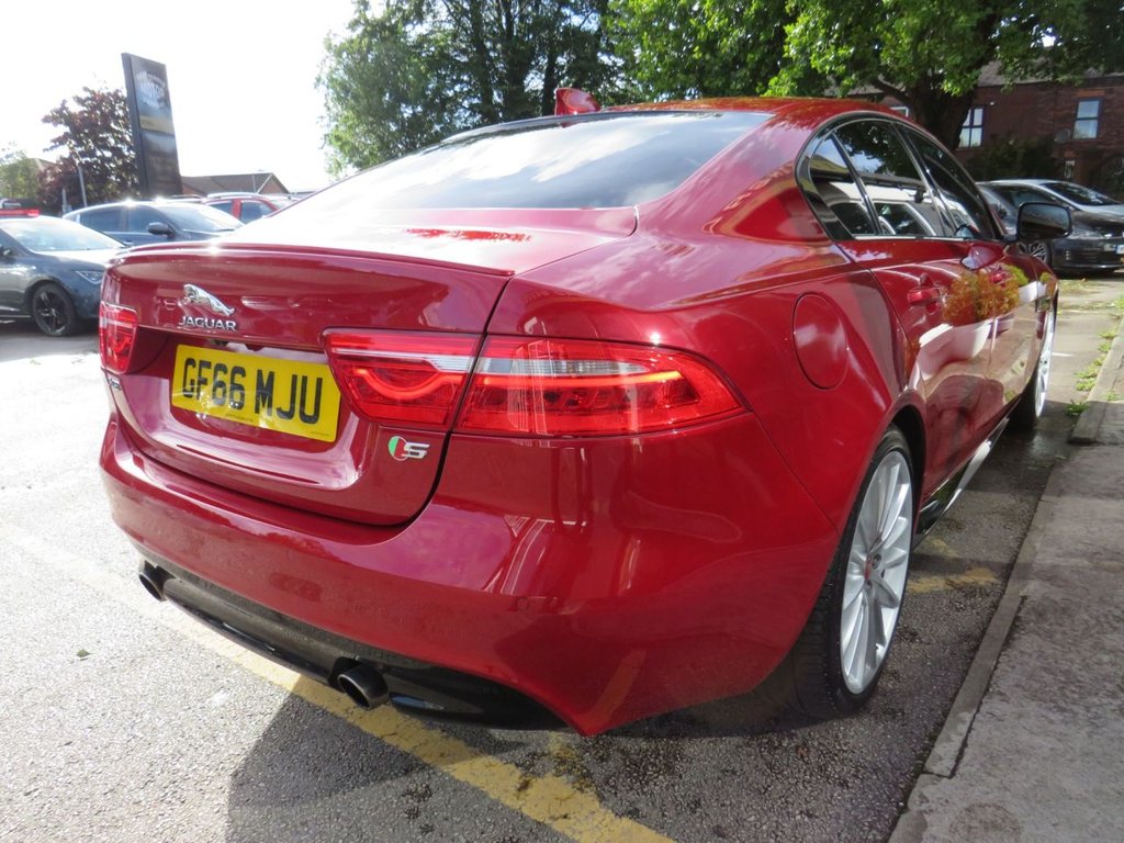 Used Jaguar XE 2016 for sale - 76202533: Photo 32