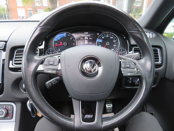 Used Volkswagen Touareg 2017 for sale - 76235492: Photo 18