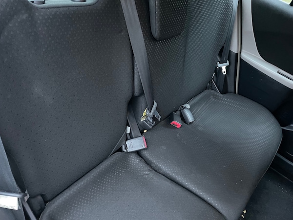 Used Toyota Yaris 2011 for sale - 76232996: Photo 10
