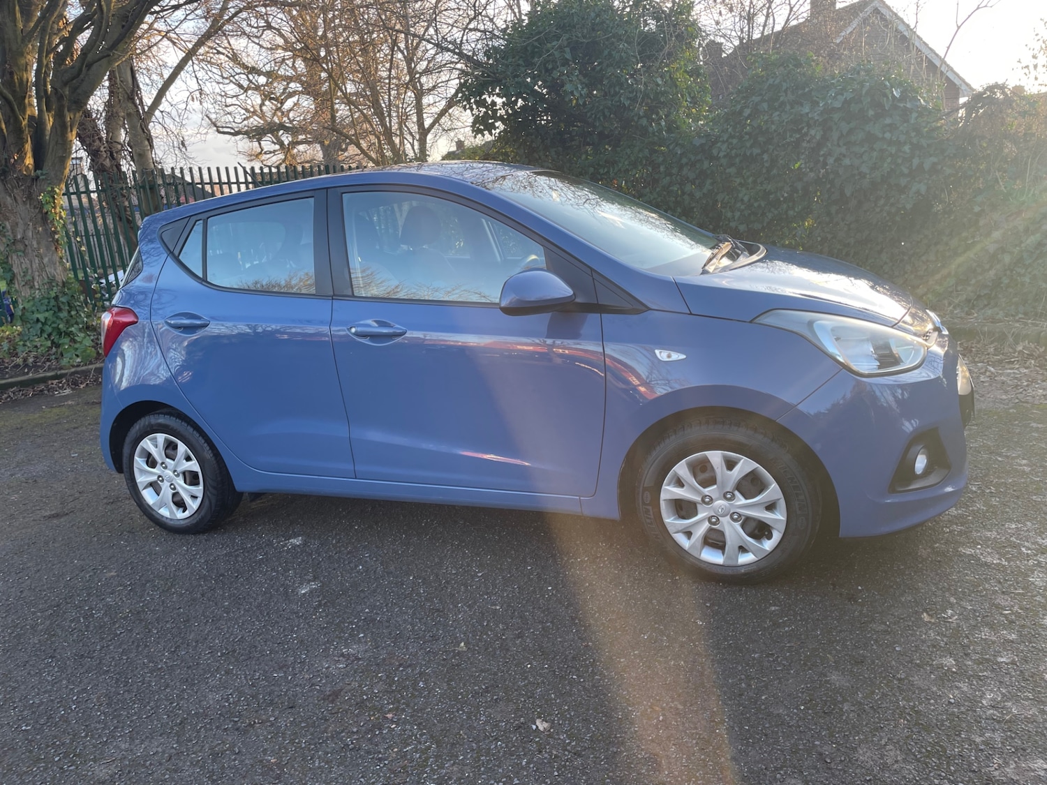 Used Hyundai i10 2015 for sale - 77938534: Photo 2