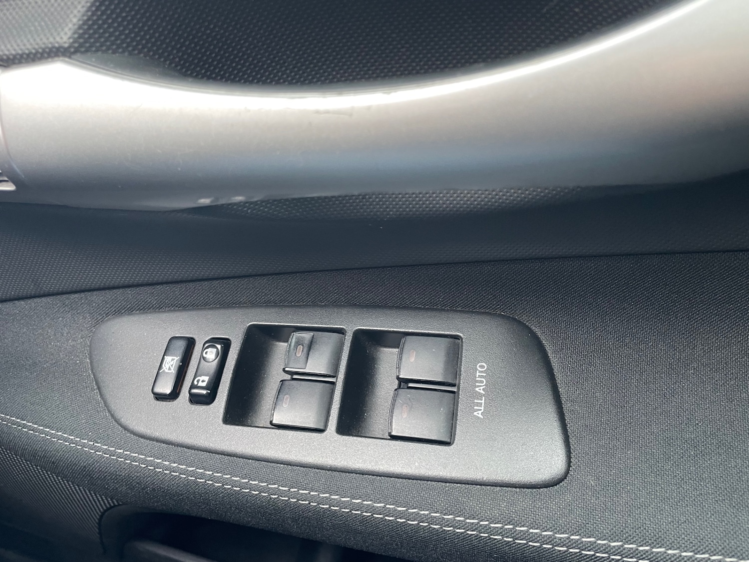 Used Toyota Auris 2012 for sale - 77708253: Photo 15