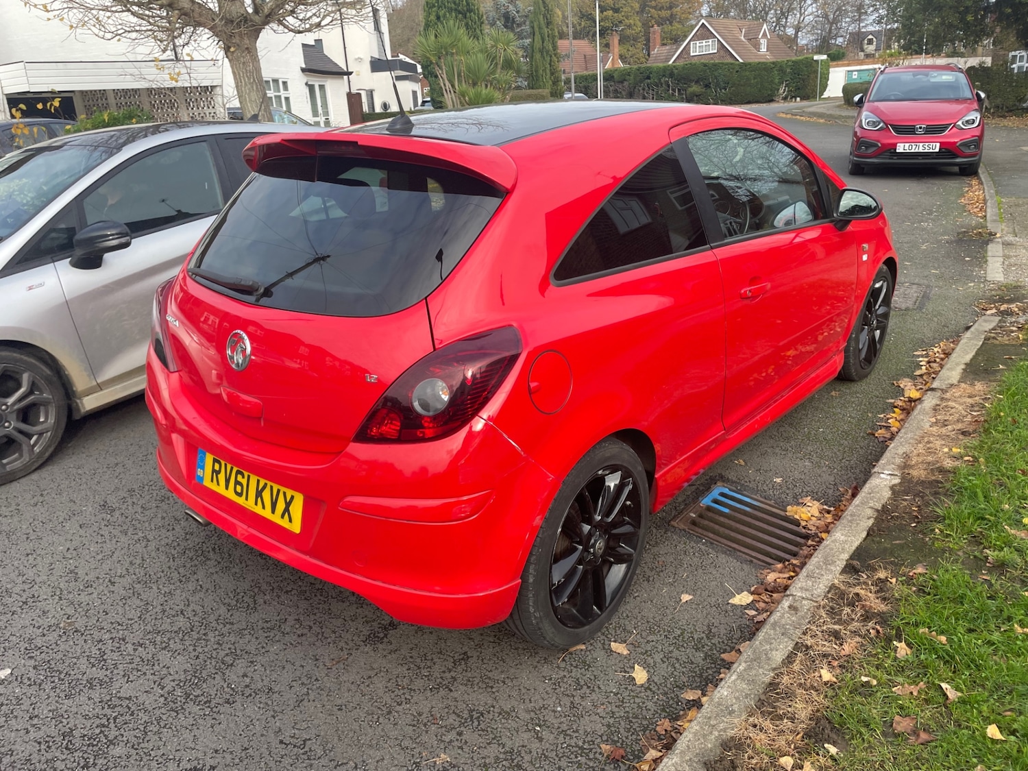 Used Vauxhall Corsa 2011 for sale - 76669210: Photo 2