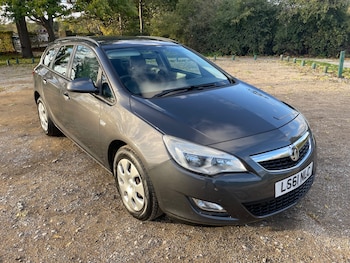 Used Vauxhall Astra 2011 for sale - 76376393: Photo
