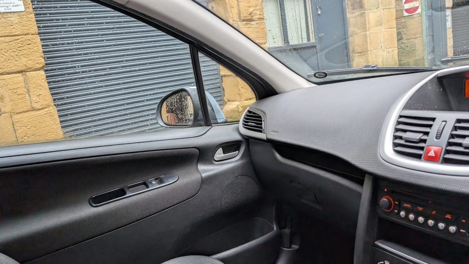 Used Peugeot 207 2010 for sale - 77897268: Photo 21