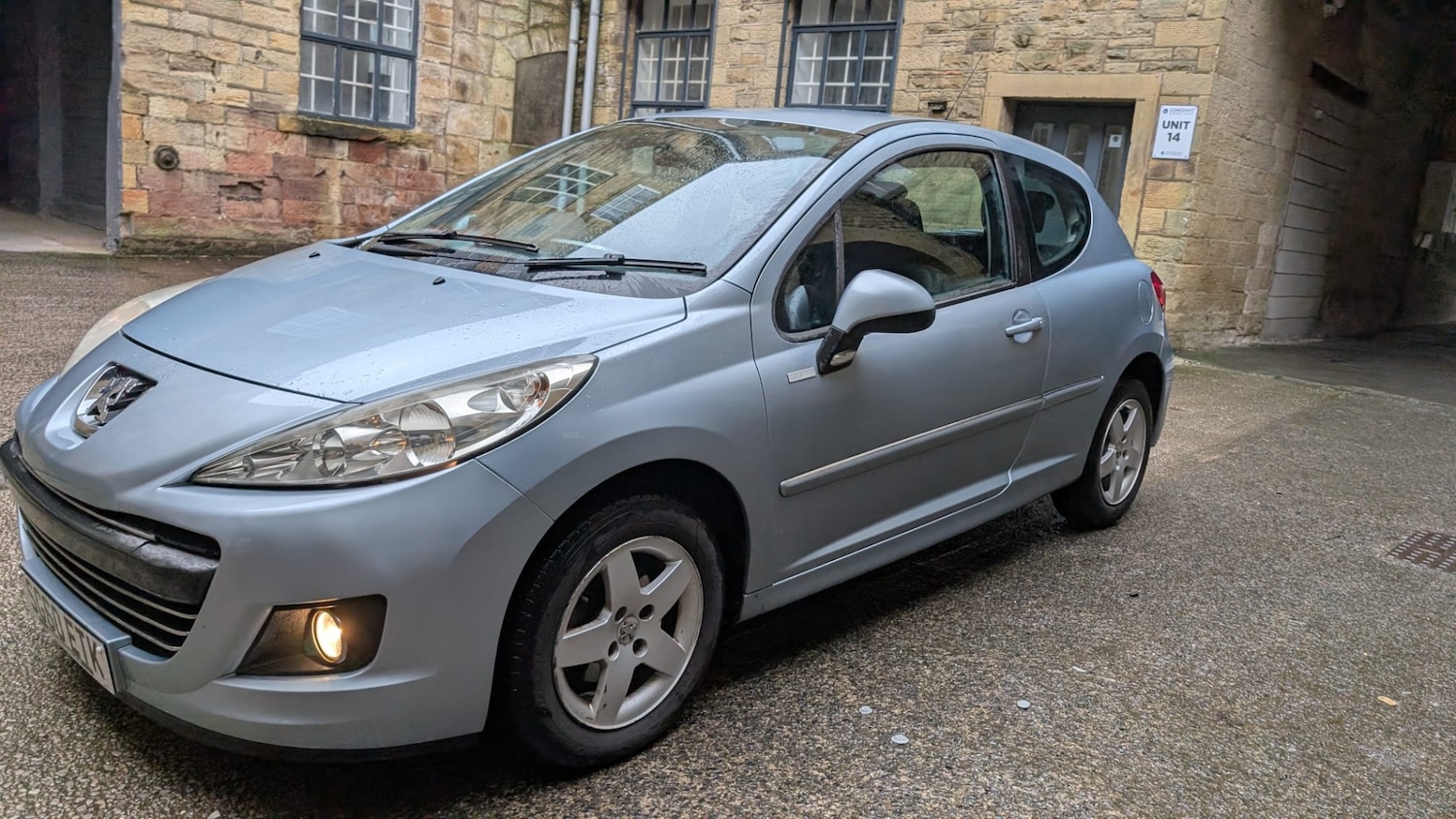 Used Peugeot 207 2010 for sale - 77897268: Photo 3