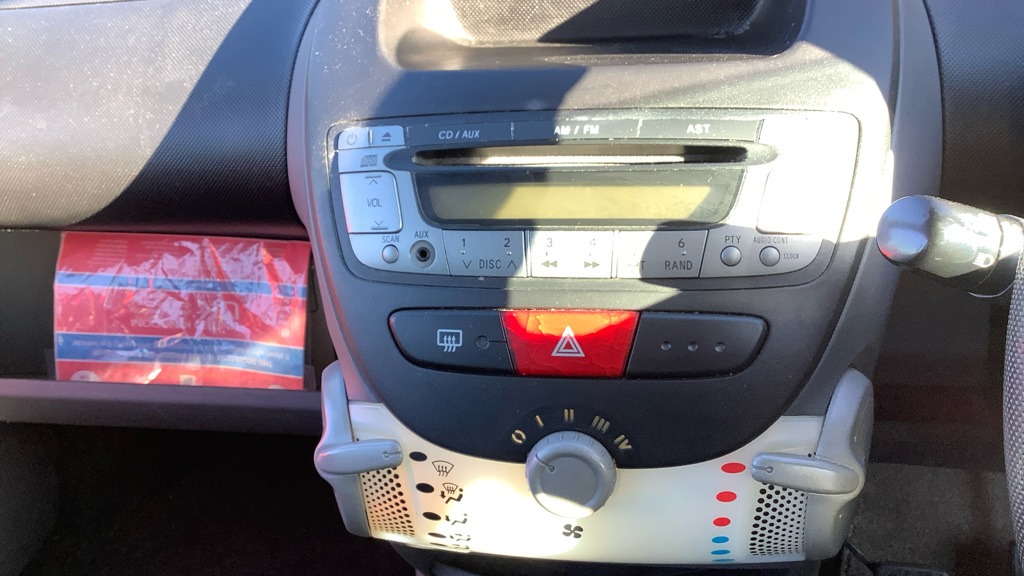 Used Peugeot 107 2011 for sale - 77570226: Photo 11