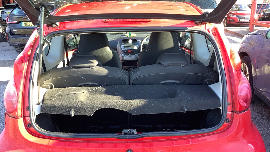 Used Peugeot 107 2011 for sale - 77570226: Photo 7