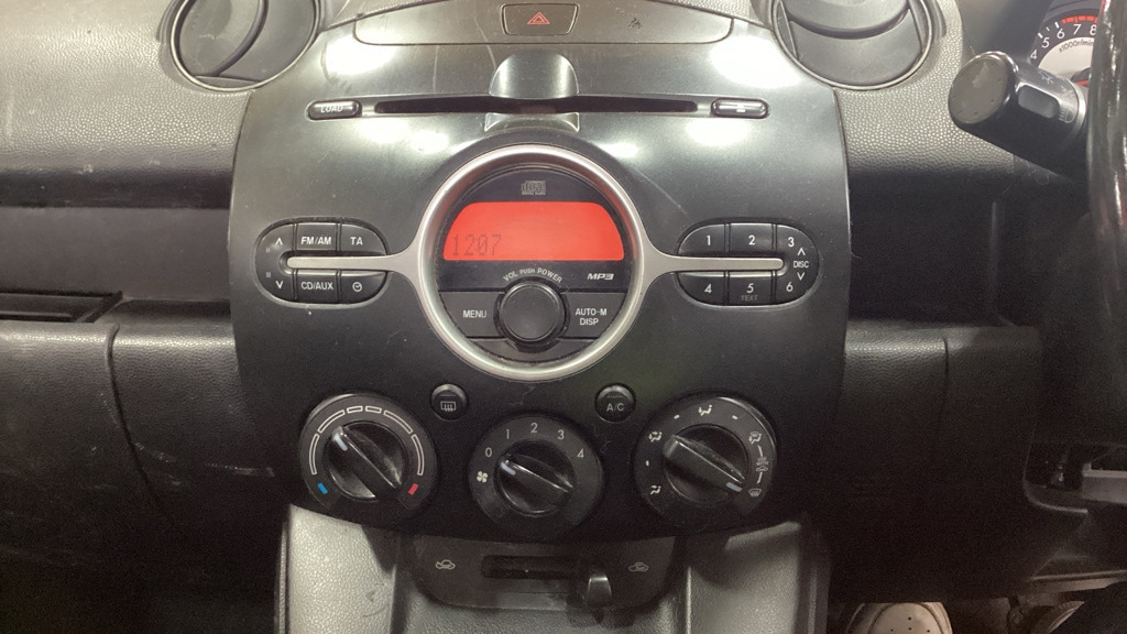 Used Mazda Mazda2 2009 for sale - 78123908: Photo 11