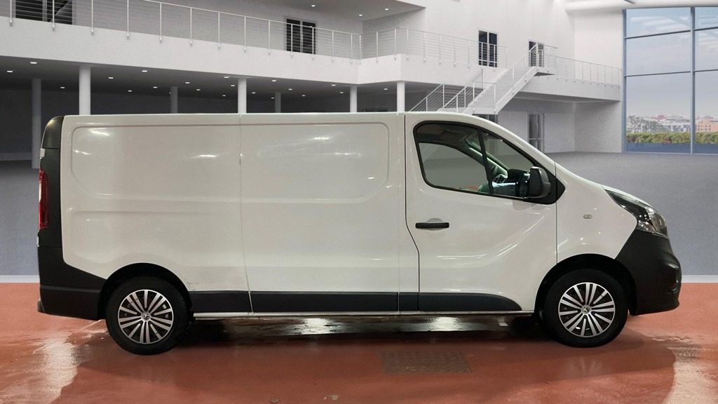 Used Vauxhall Vivaro 2015 for sale - 77318697: Photo 5