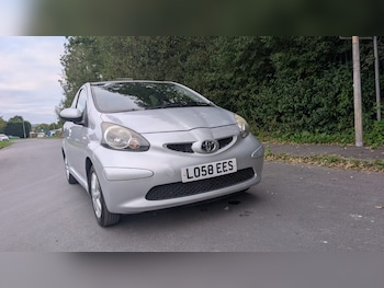 Used Toyota AYGO 2009 for sale - 75644483: Photo