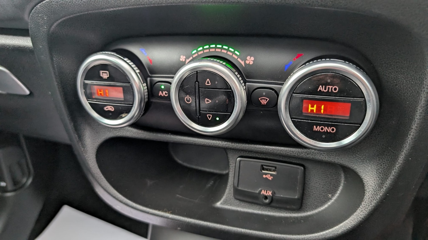 Used Fiat 500L 2015 for sale - 76595241: Photo 23