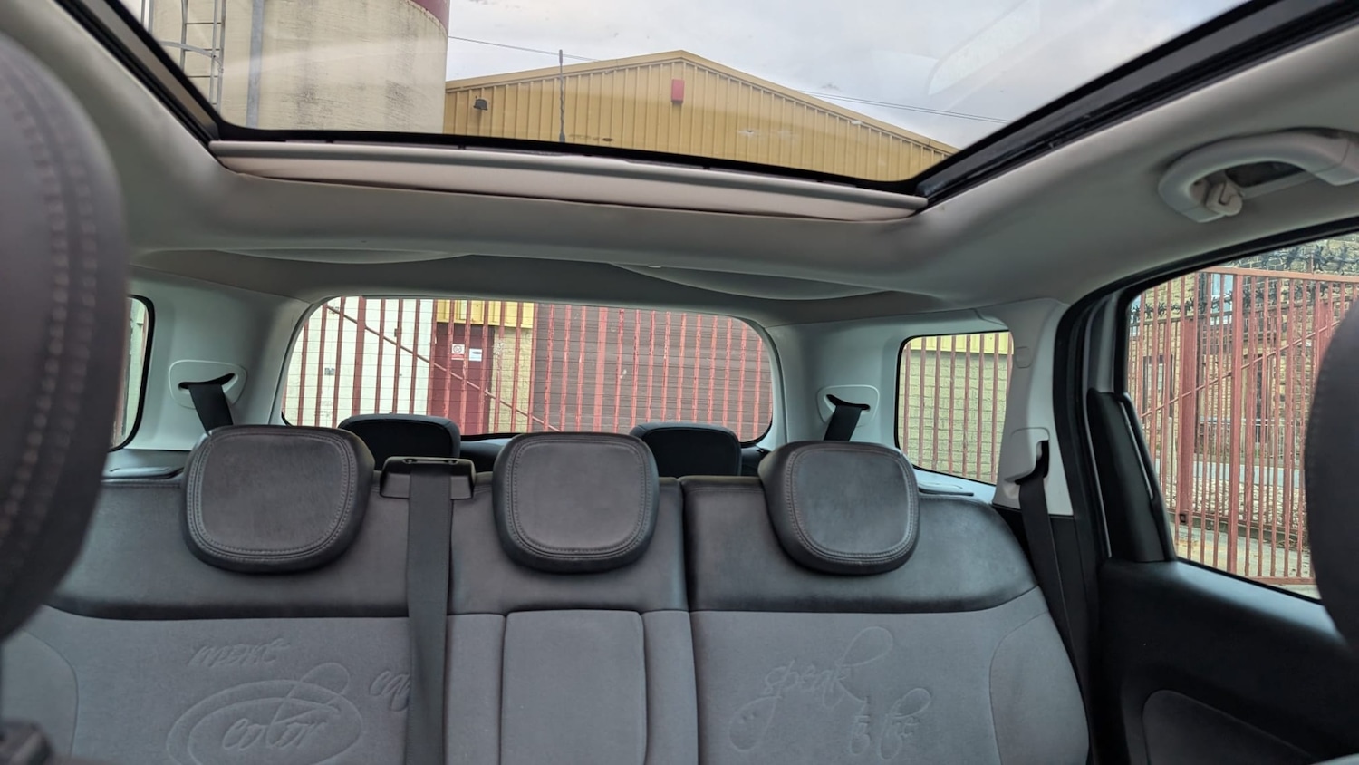 Used Fiat 500L 2015 for sale - 76595241: Photo 32