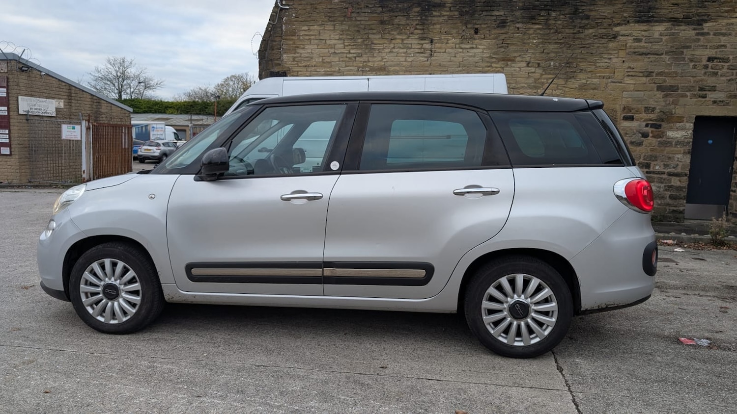 Used Fiat 500L 2015 for sale - 76595241: Photo 9