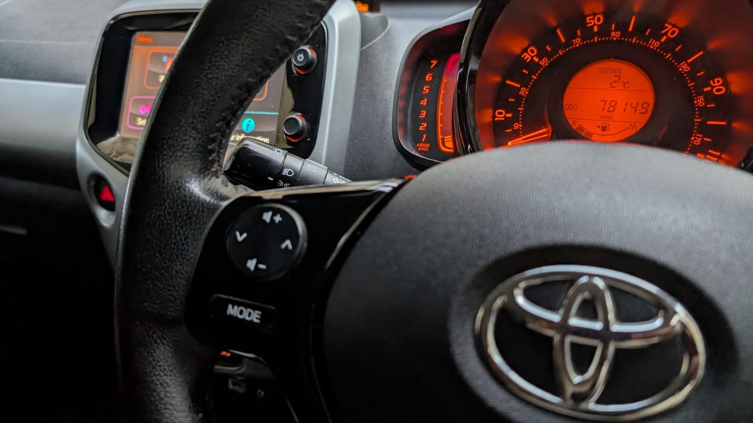 Used Toyota AYGO 2015 for sale - 76652755: Photo 22