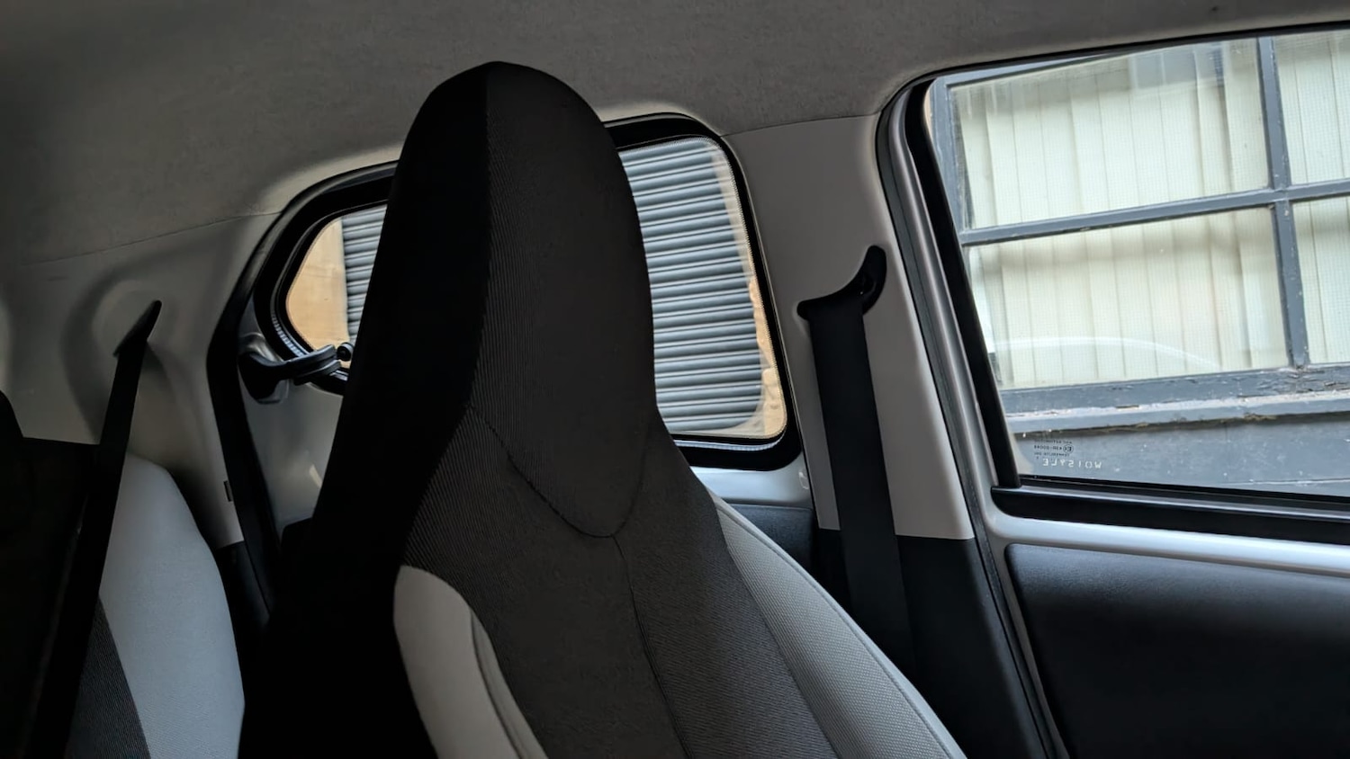 Used Toyota AYGO 2015 for sale - 76652755: Photo 28