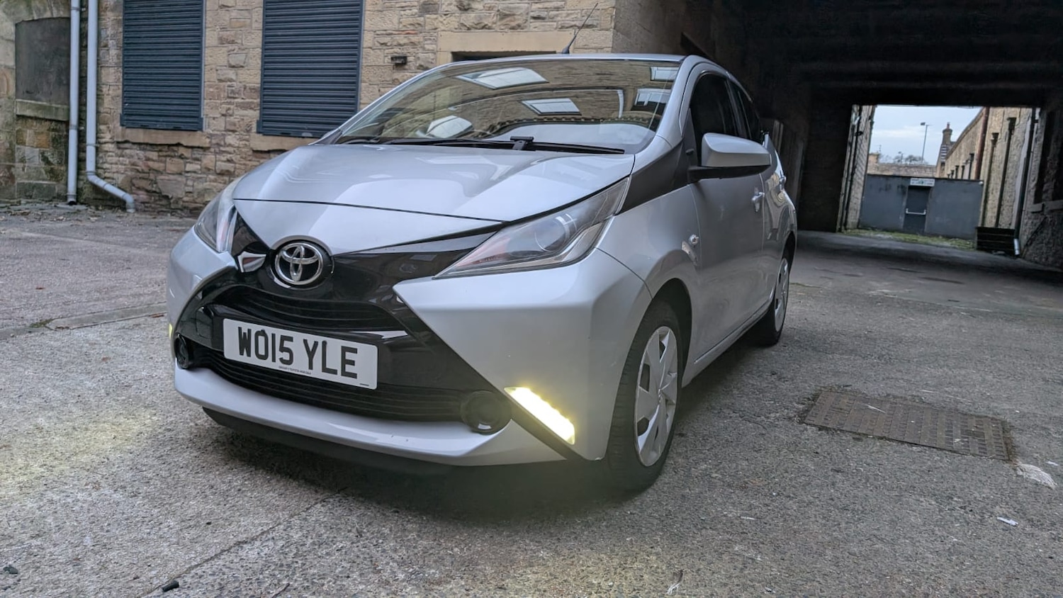 Used Toyota AYGO 2015 for sale - 76652755: Photo 3