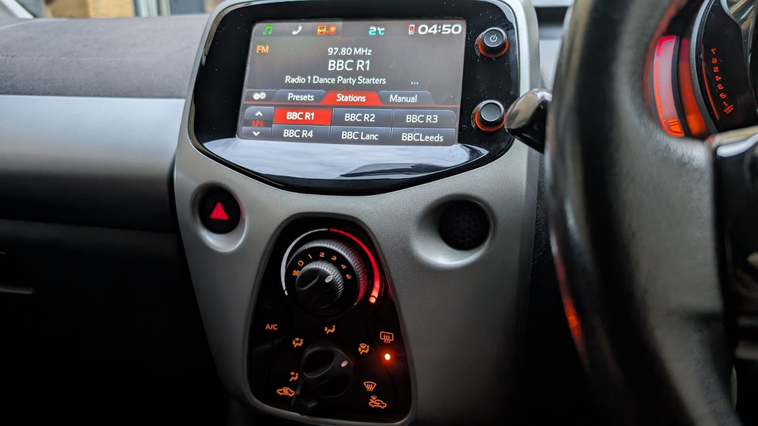 Used Toyota AYGO 2015 for sale - 76652755: Photo 30