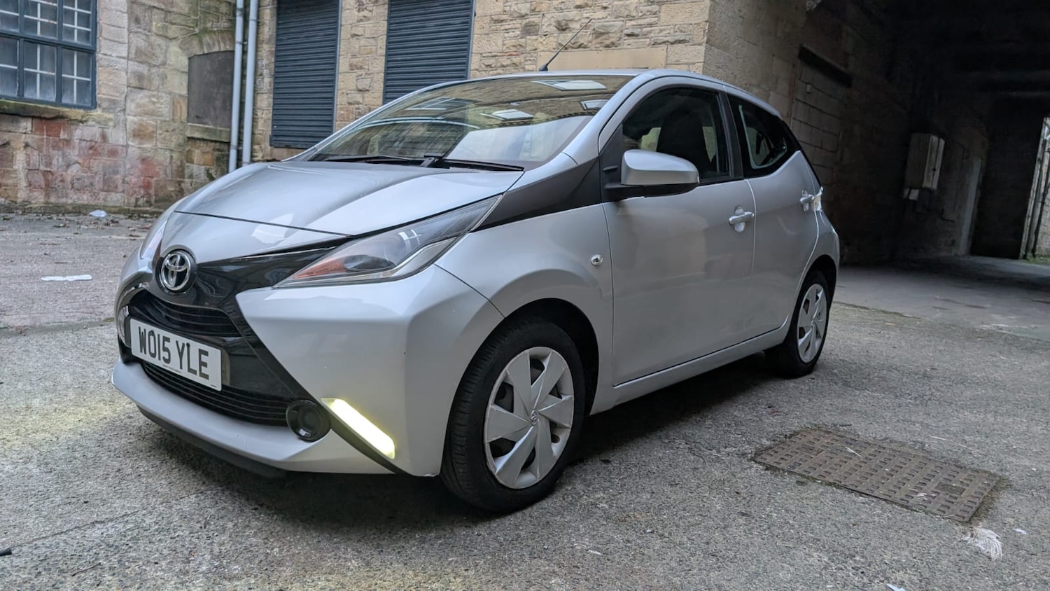 Used Toyota AYGO 2015 for sale - 76652755: Photo 5