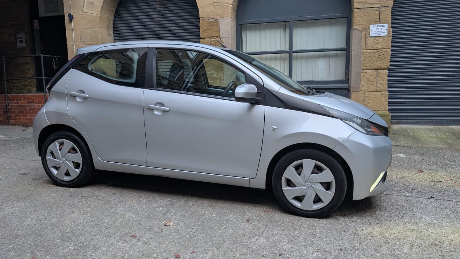 Used Toyota AYGO 2015 for sale - 76652755: Photo 7