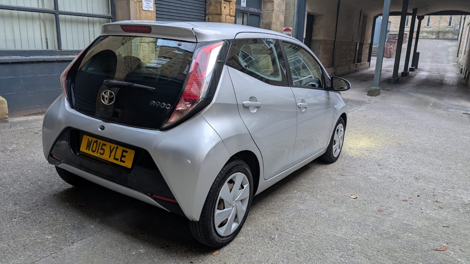 Used Toyota AYGO 2015 for sale - 76652755: Photo 9