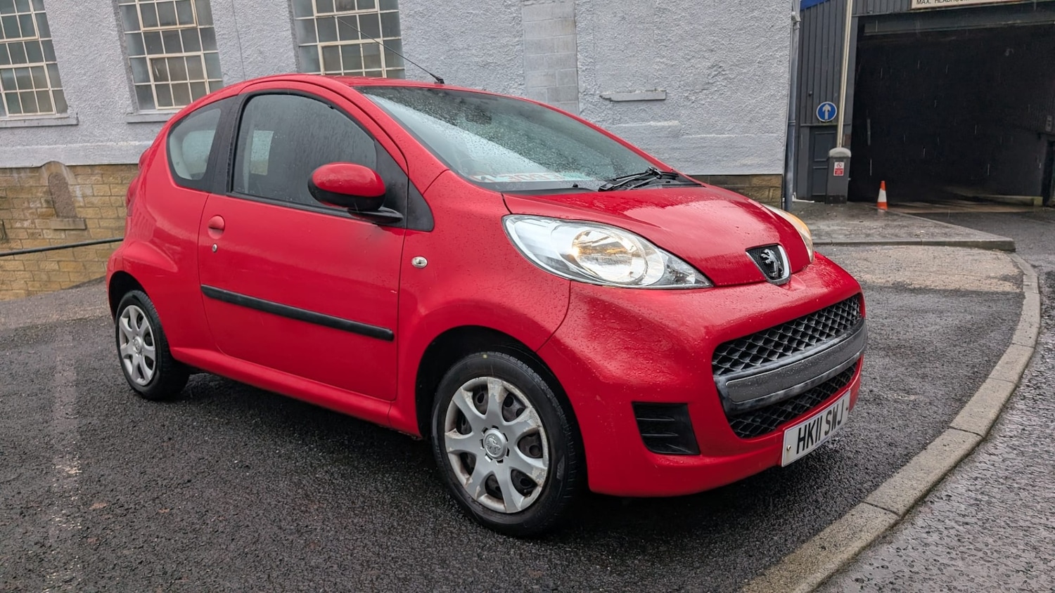 Used Peugeot 107 2011 for sale - 77240689: Photo 6
