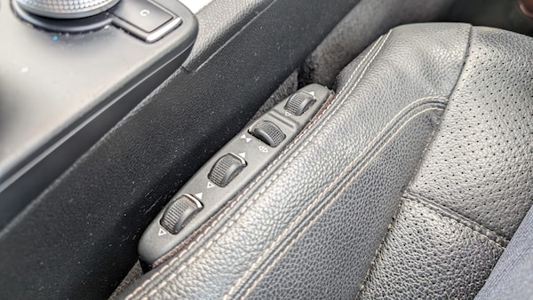 Used Mercedes-Benz E-Class 2012 for sale - 76186576: Photo 25