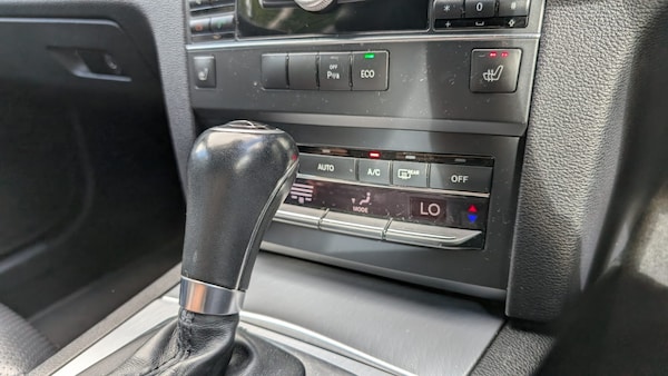 Used Mercedes-Benz E-Class 2012 for sale - 76186576: Photo 31