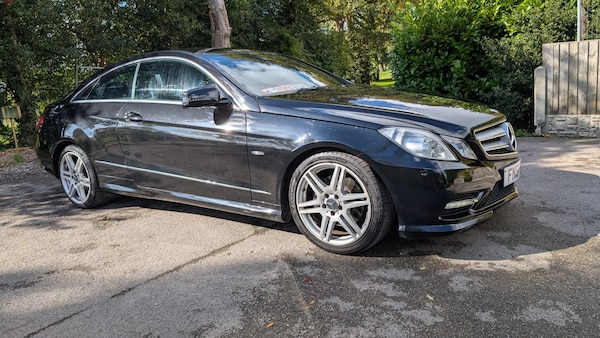 Used Mercedes-Benz E-Class 2012 for sale - 76186576: Photo 4