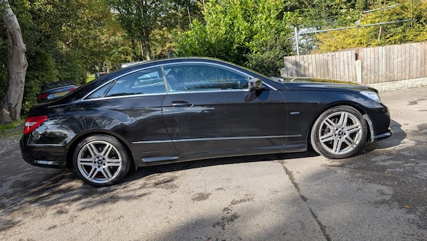 Used Mercedes-Benz E-Class 2012 for sale - 76186576: Photo 6