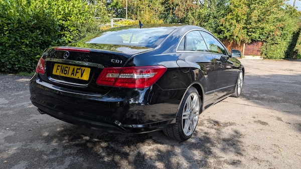 Used Mercedes-Benz E-Class 2012 for sale - 76186576: Photo 8