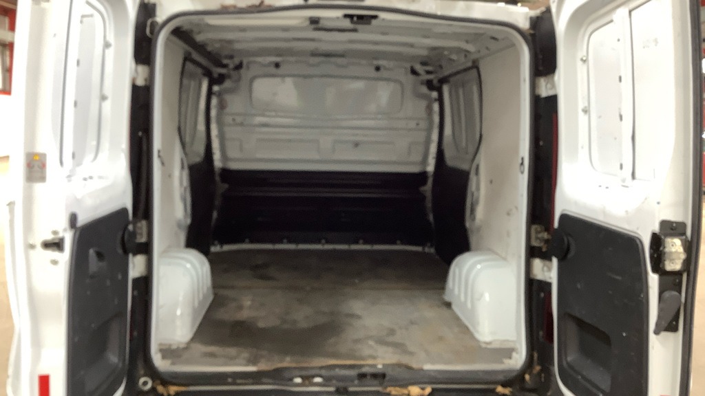 Used Vauxhall Vivaro 2014 for sale - 77966269: Photo 7