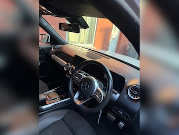 Used Mercedes-Benz GLB 2022 for sale - 77775100: Photo