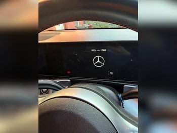 Used Mercedes-Benz GLB 2022 for sale - 77775100: Photo