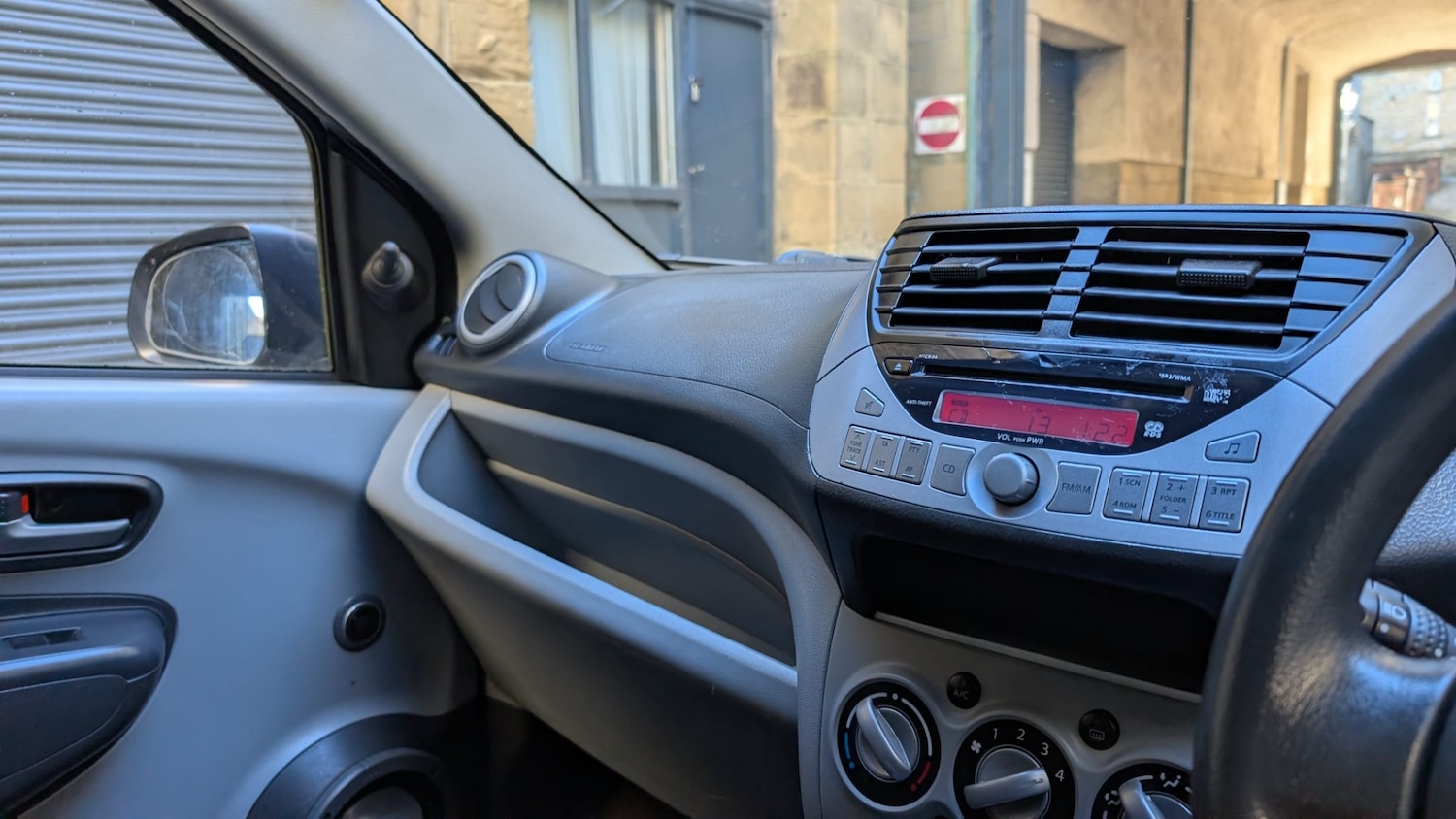 Used Nissan Pixo 2010 for sale - 77569806: Photo 24